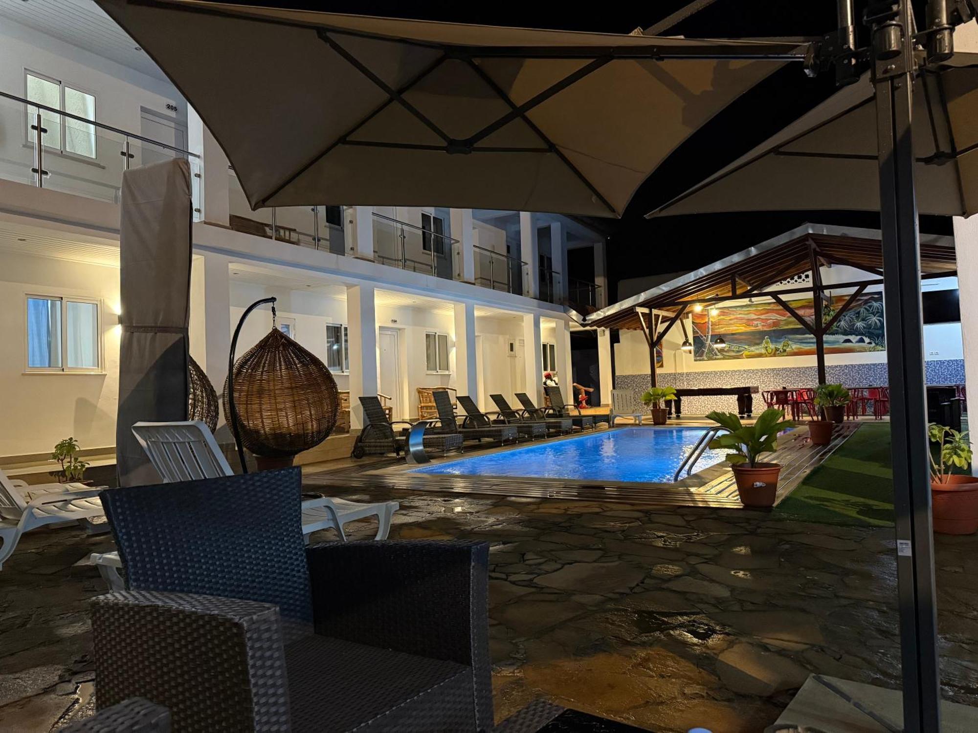 Hotel Kenito Sao Tome Buitenkant foto